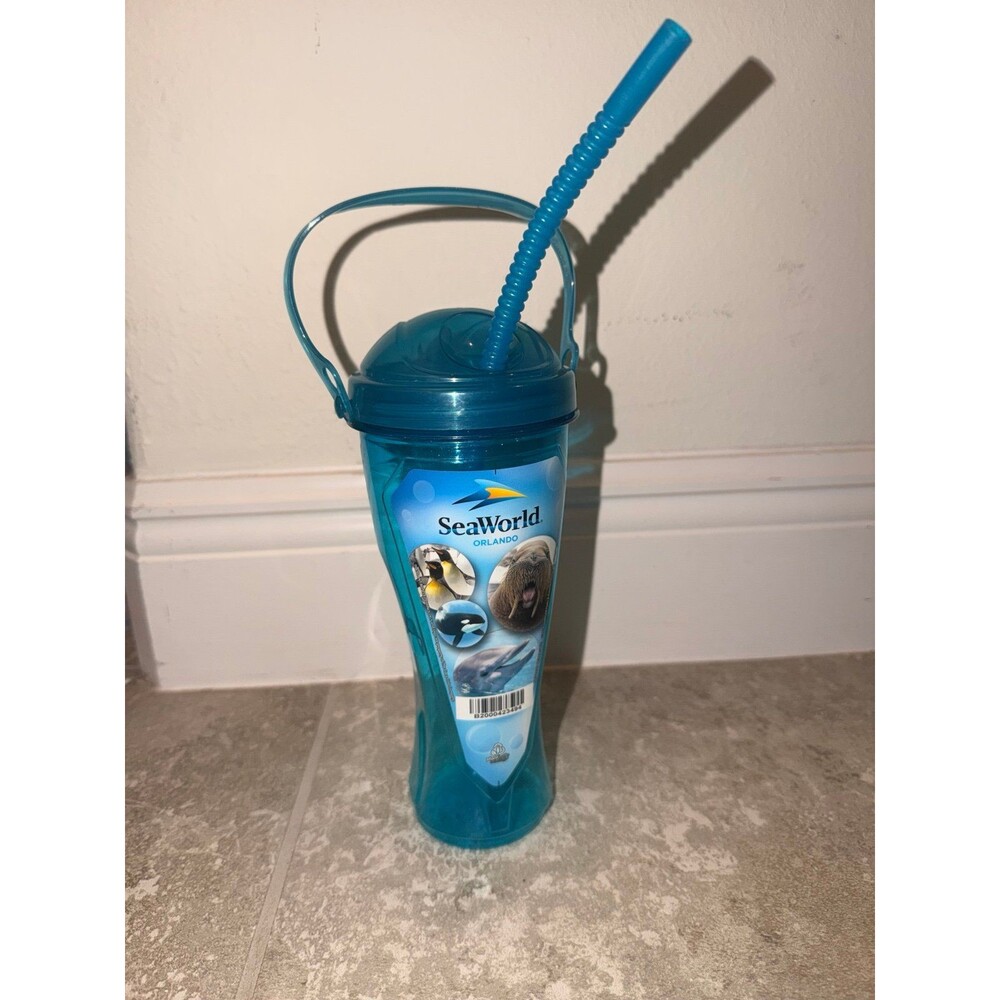 Sea World Souvenir Travel Drink Plant Bottle Covered w/straw 20oz Whirley